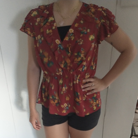 Burgundy flower blouse - Picture 1 of 2